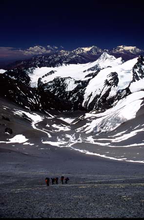 D_993CR35-30_Three_Peaks