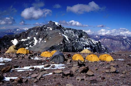 F_993CR35-07_Camp2