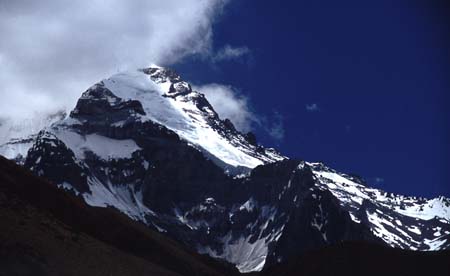 D_993CR29-9 _Aconcagua_from_Piedra