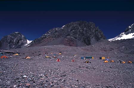 I_993CR31-08Base_Camp