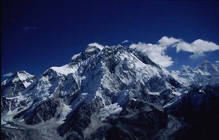 D_983CR26-07_EVEREST