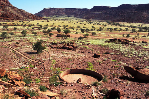 A_1063CR20-34_View_from_Twyfelfontein