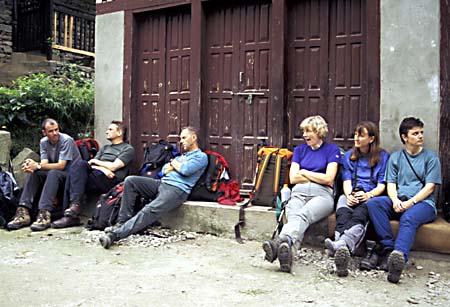 A_1033CR37-22_Waiting_for_Chotti