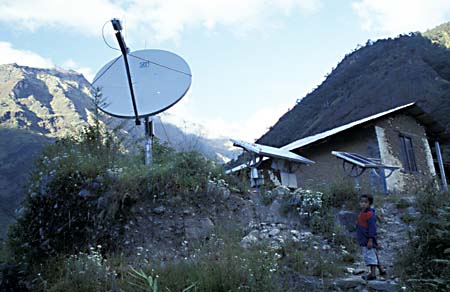 J_1033CR40-27_Communications_Dish_Simigoan