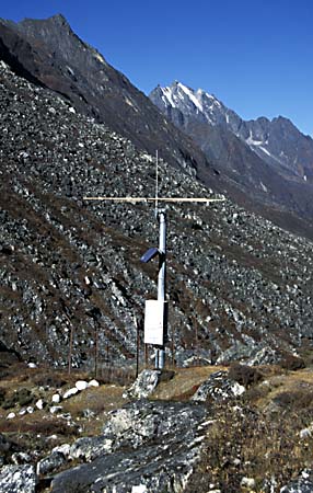 A_1033CR49-16_Warning_Station