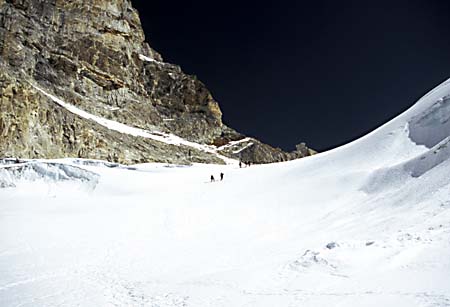 1033CR52-19_Approaching_Teschi_Lapcha